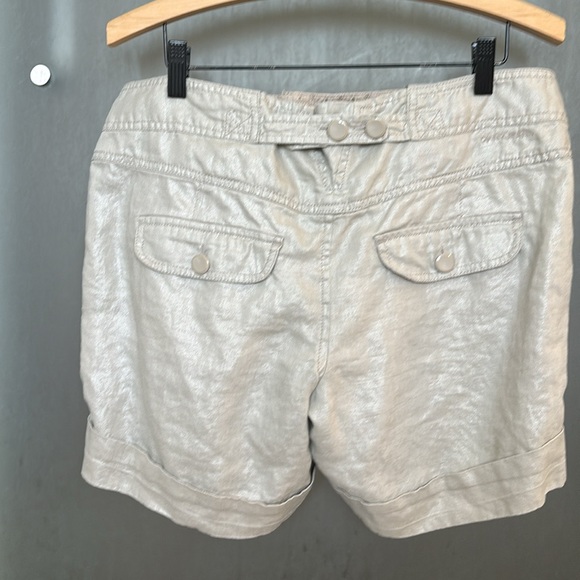 DKNY 100% Linen short - Picture 2 of 5
